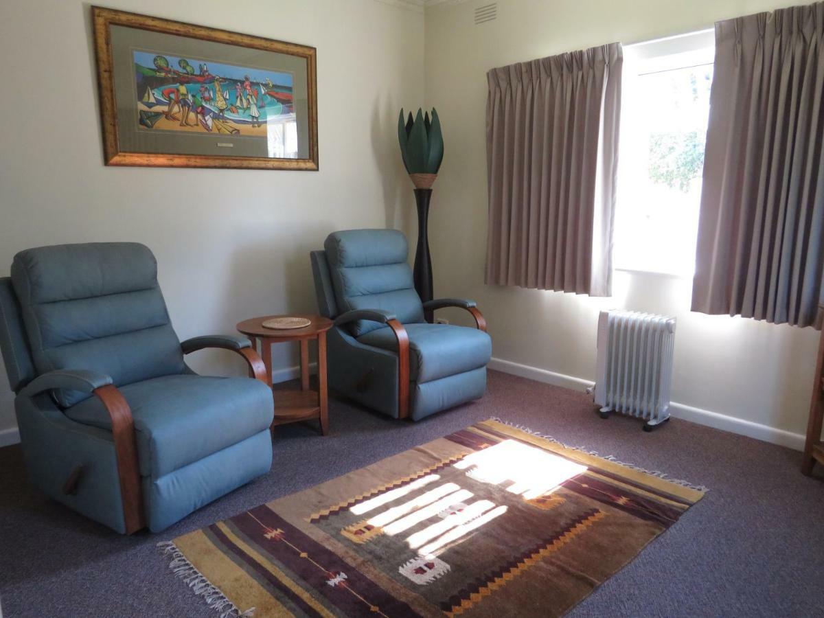 Lakes Entrance Waterfront Cottages With King Beds Bagian luar foto