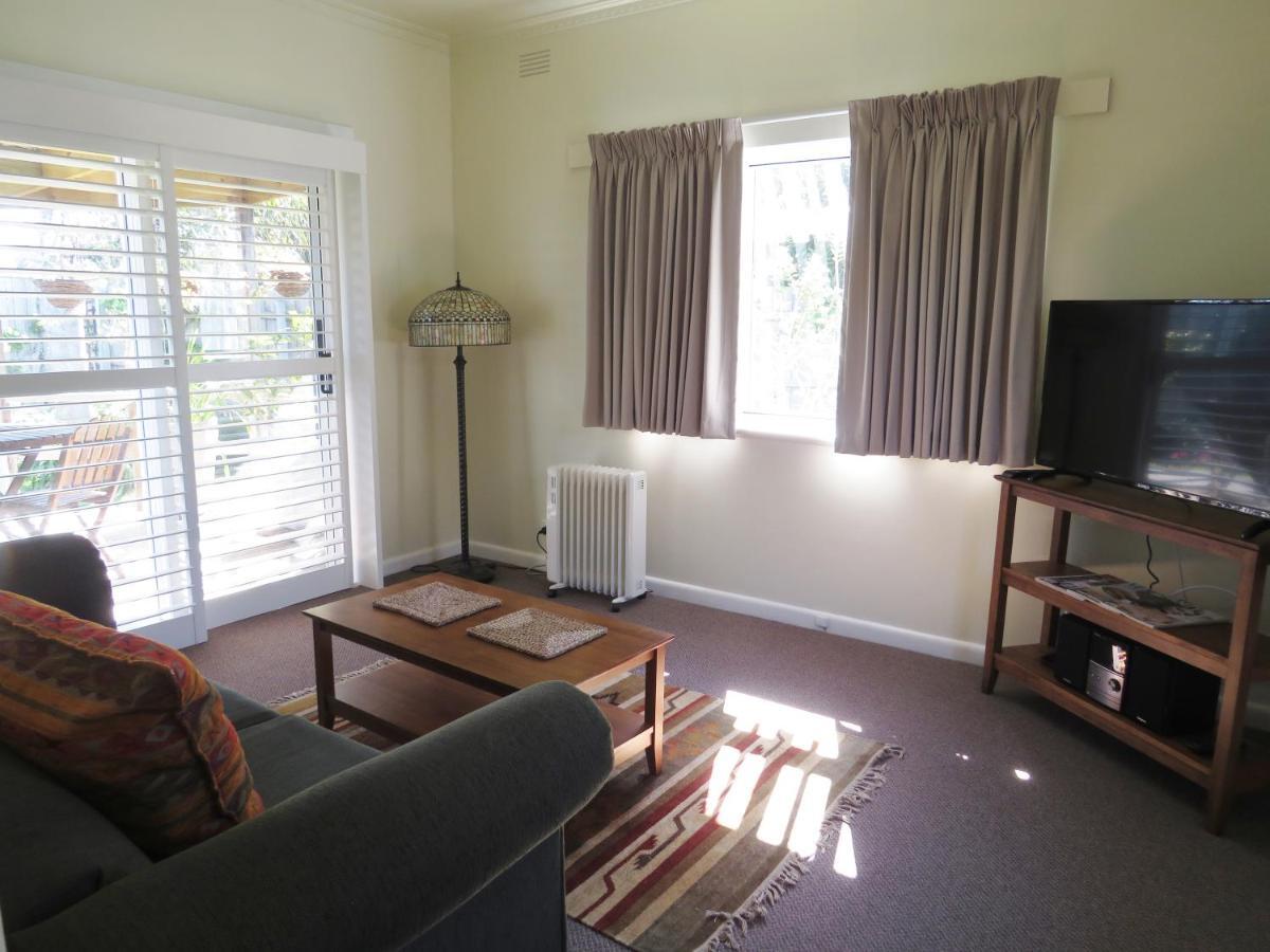 Lakes Entrance Waterfront Cottages With King Beds Bagian luar foto